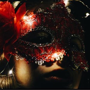 5 Ways to Stir Up Some Fun at Your Masquerade Party